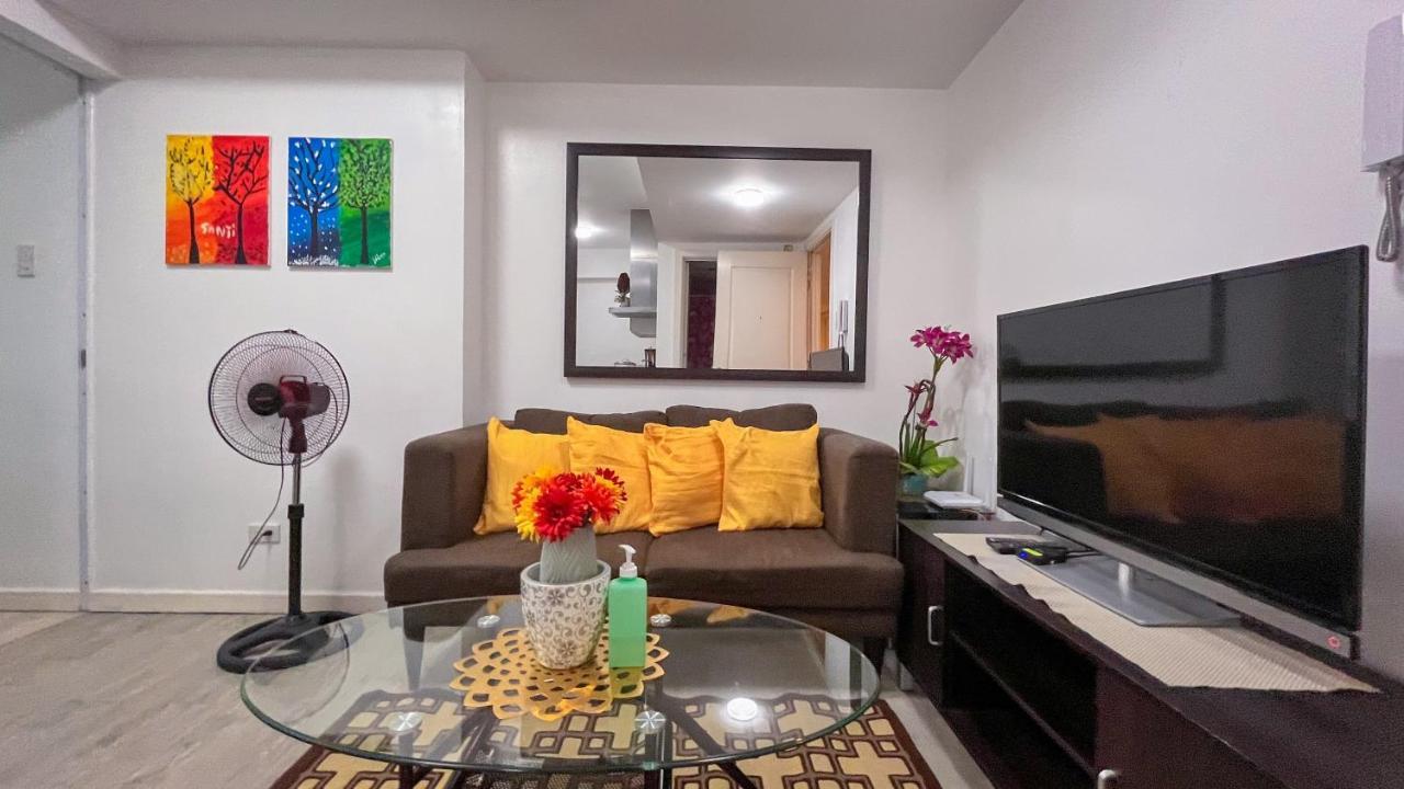 Azure Urban Resort Maui Unit Манила Экстерьер фото