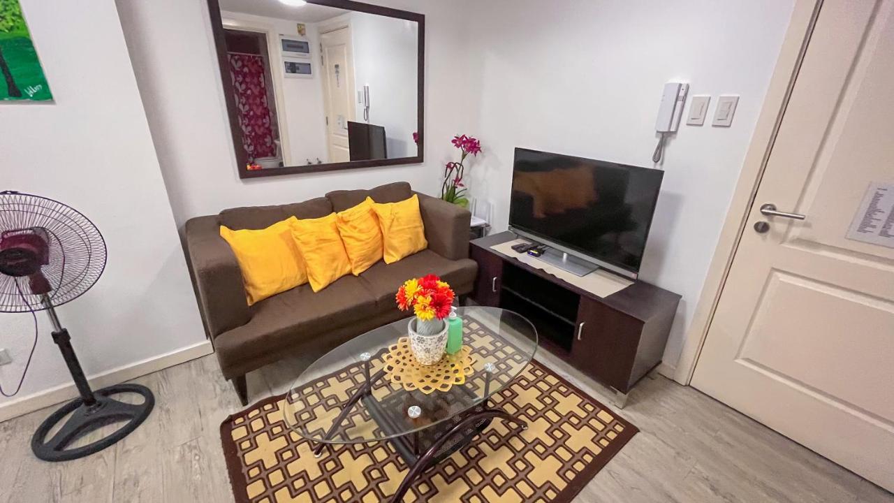 Azure Urban Resort Maui Unit Манила Экстерьер фото